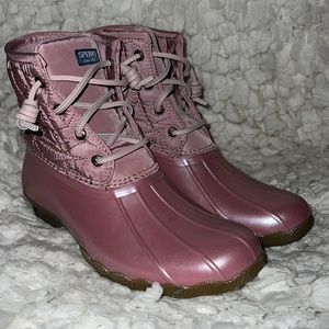 Sperry Size 6 boots New W/O Tags